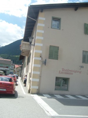 S7301885.JPG