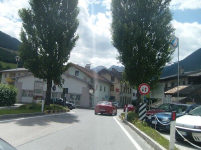 S7301882.JPG
