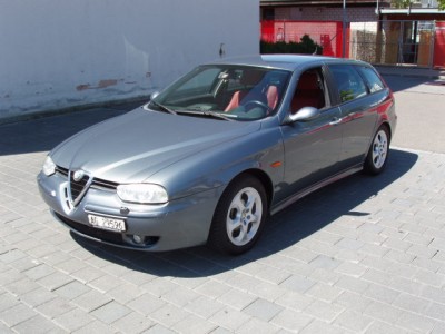 Alfa 156 004.jpg
