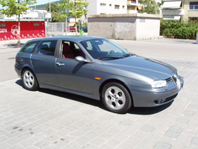 Alfa 156 005.jpg