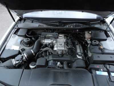 Motorraum.JPG