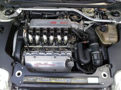 GTV Motorraum.jpg