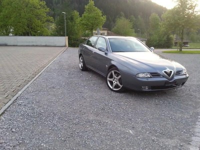 alfa-romeo-166-3-0-v6-24v-super.jpg