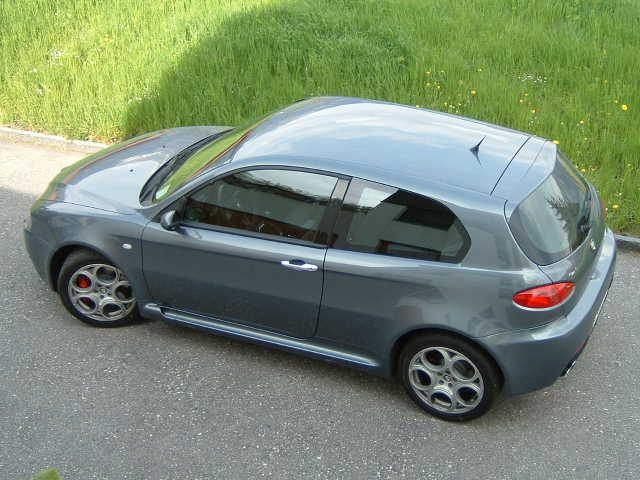 Alfa_147GTA_Titangrau_1.JPG