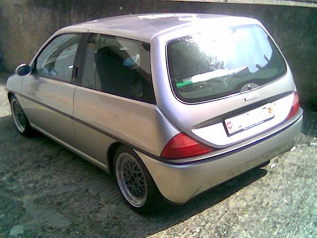 lancia y.JPG