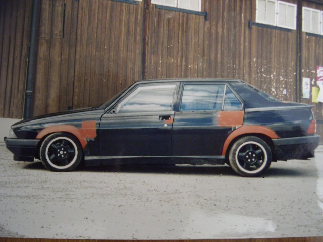 Alfa 75 005.jpg