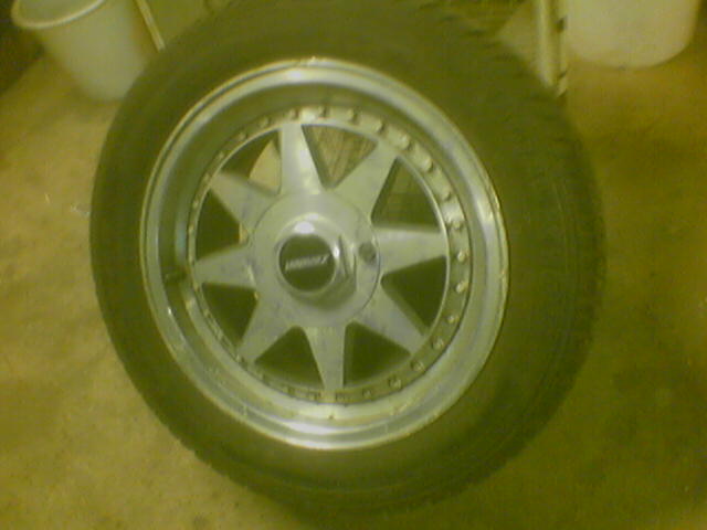 Handycam....bessere Bilder kann ich bei Interesse noch machen!