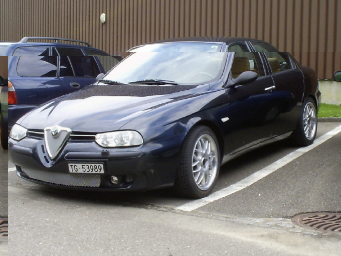 Alfa 33 003.jpg